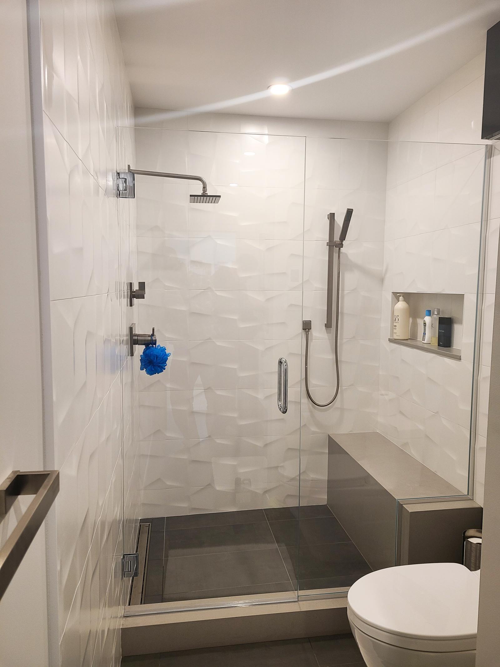 Pattern Tile With Niche & Bench